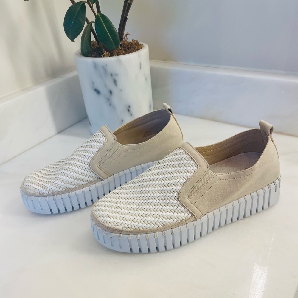 Ilse Jacobsen Cream and Tan Woven Suede Loafer. Size 8, worn one time. - Picture 3 of 5